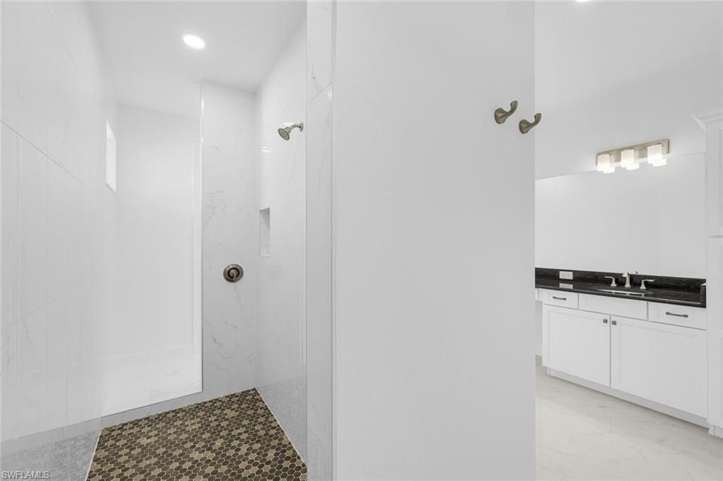 1205 SE 20th Ct, Cape Coral, FL 33990 Photo