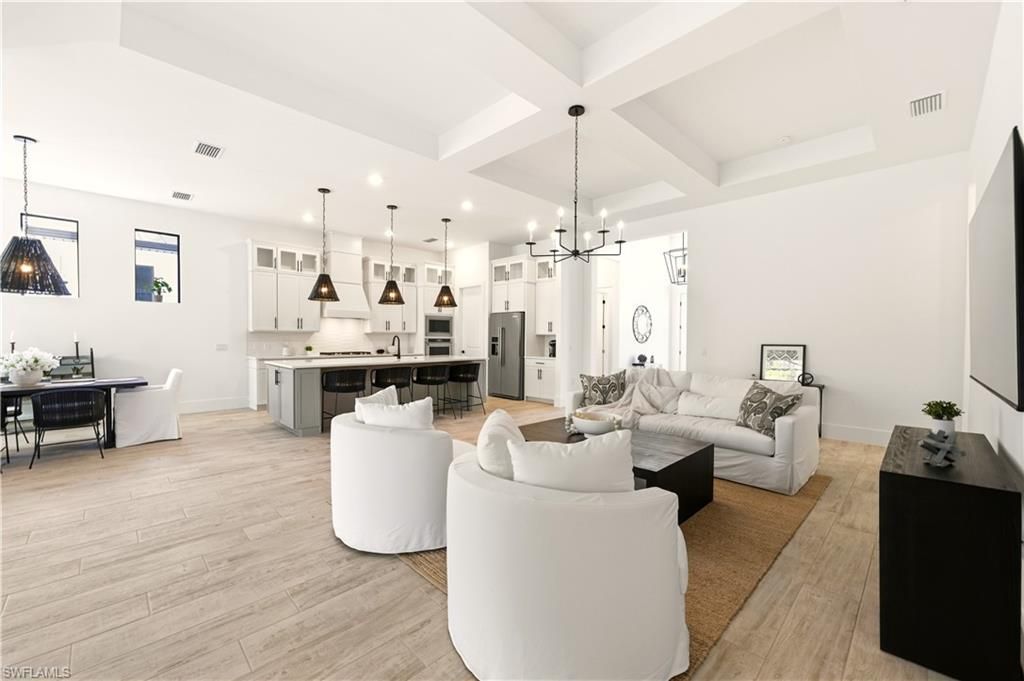 16265 Verilyn Cir, Naples, FL 34110 Photo