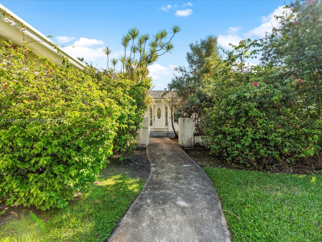 201 Golden Beach Dr , Golden Beach, FL 33160 Photo