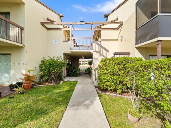 475 NW 210th St , Unit 201, Miami Gardens, FL 33169