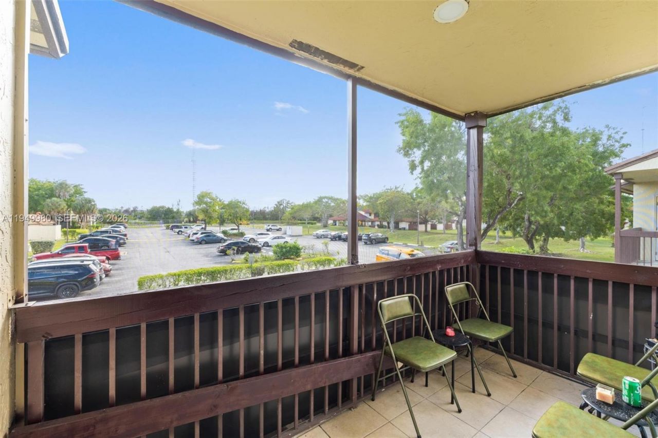 475 NW 210th St , Unit 201, Miami Gardens, FL 33169 Photo