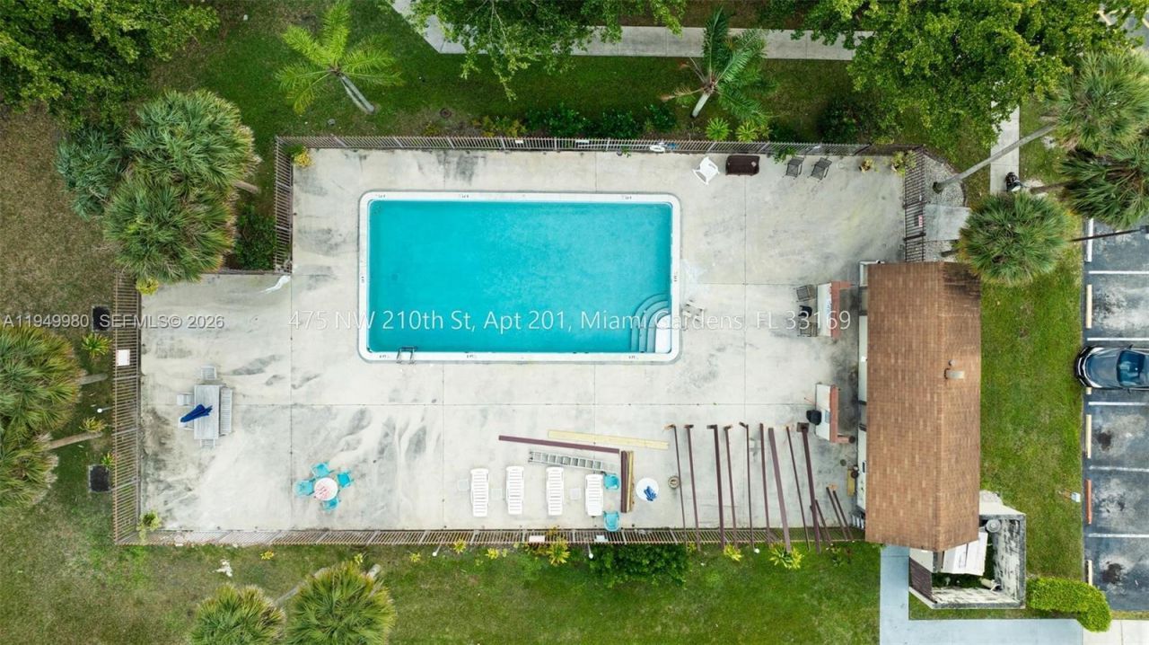 475 NW 210th St , Unit 201, Miami Gardens, FL 33169 Photo