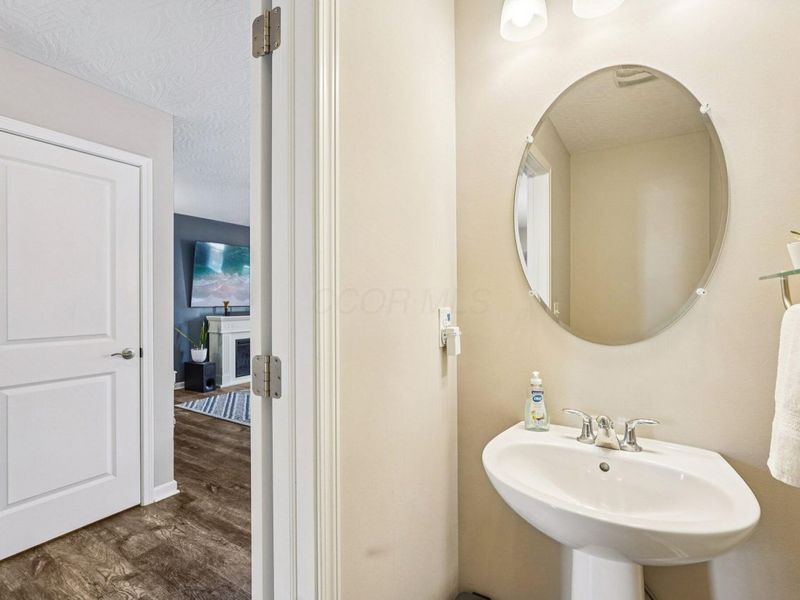 130 Cedar Creek Street, Delaware, OH 43015 Photo 4