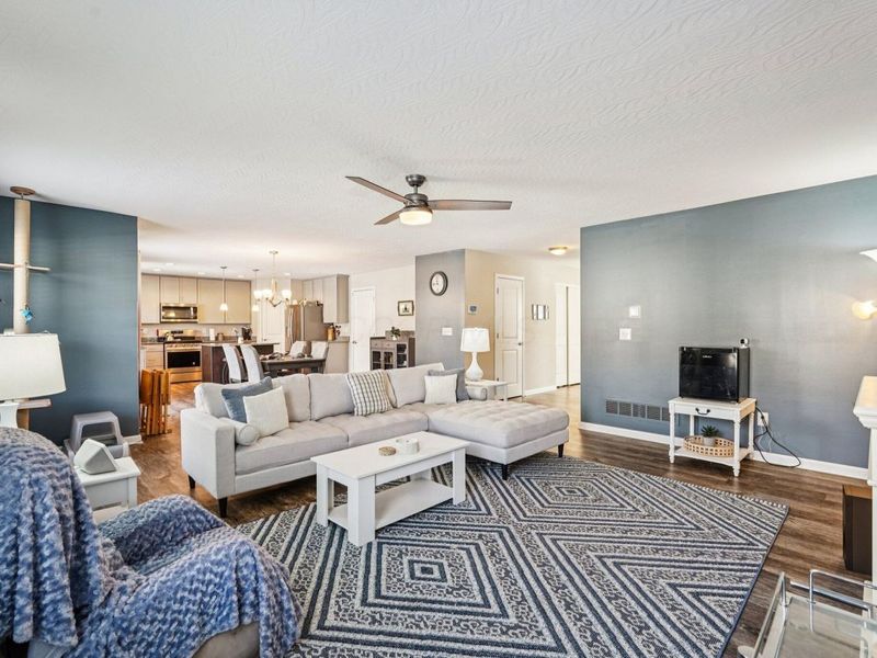 130 Cedar Creek Street, Delaware, OH 43015 Photo 6