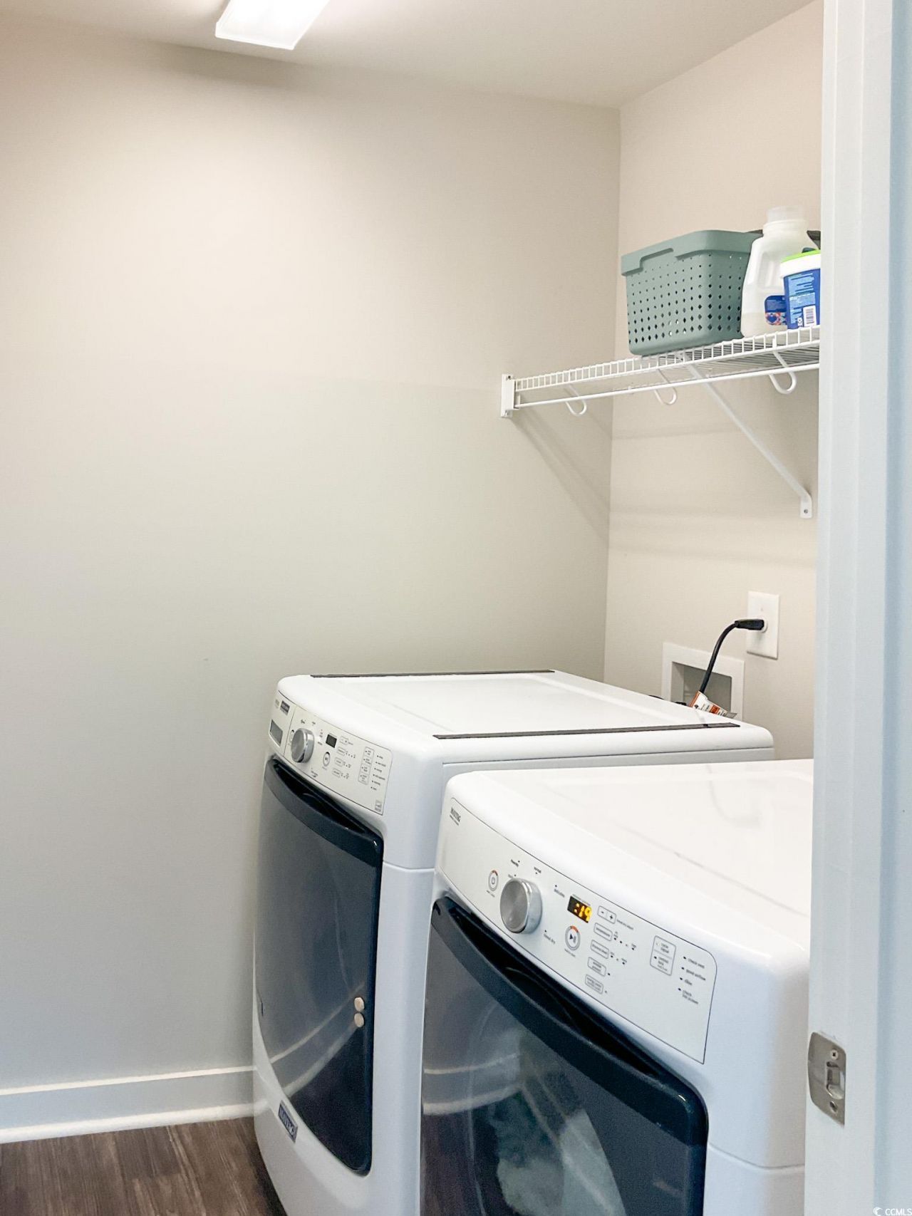 200 Button Willow St Photo 17