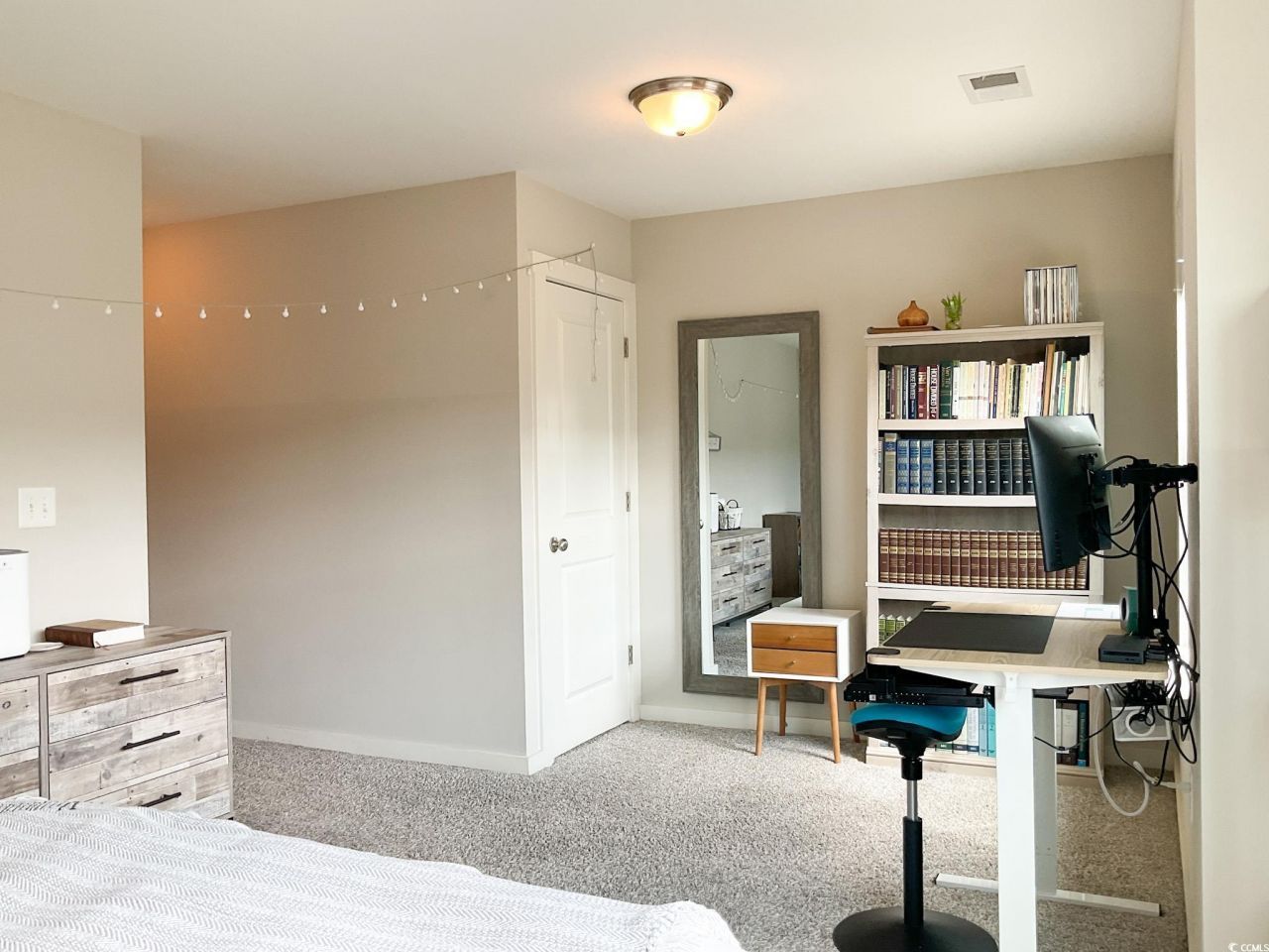 200 Button Willow St Photo 25
