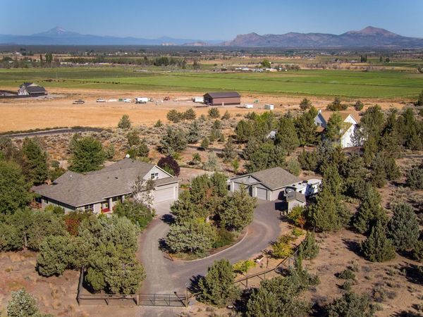 11173 SW Yates Court, Powell Butte, OR 97753