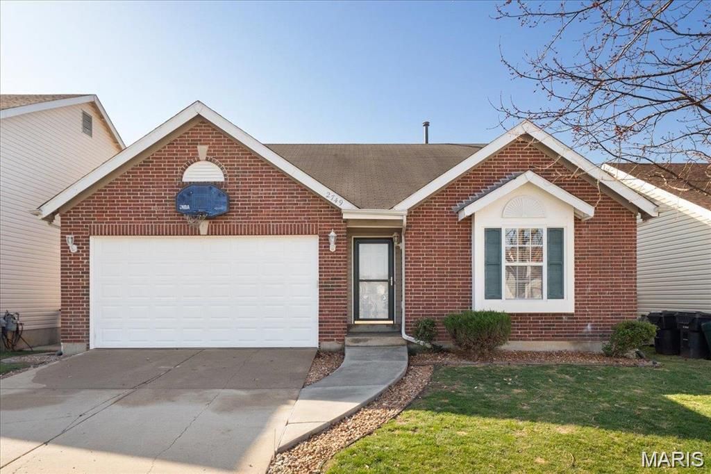 2749 Brookmeadow Drive, Belleville, IL 62221 Main Photo