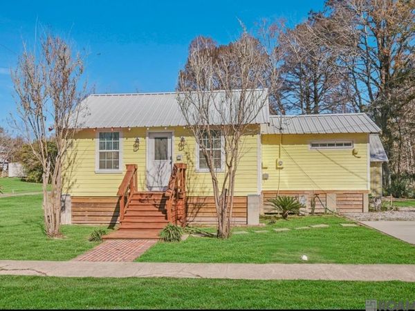 207 Saint Paul St, Madisonville, LA 70449