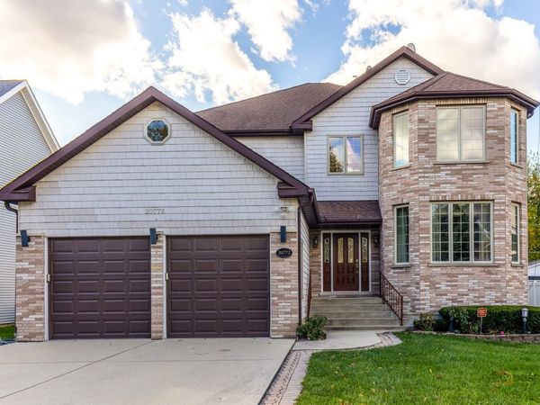 20772 N William Avenue, Lincolnshire, IL 60069