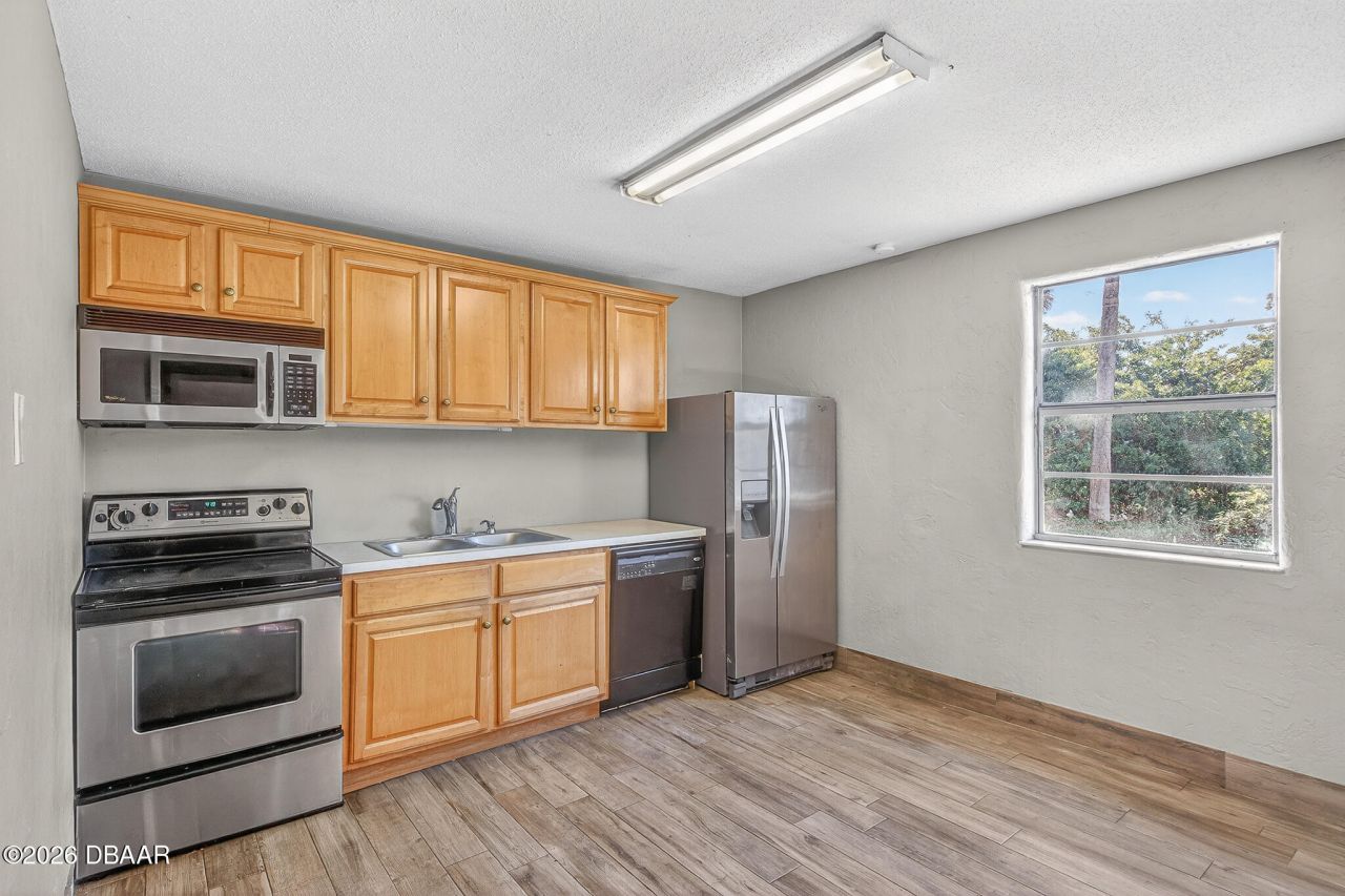 1806 James Street, South Daytona, FL 32119 Photo