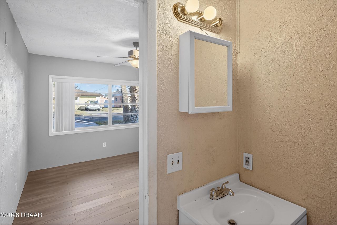 1806 James Street, South Daytona, FL 32119 Photo