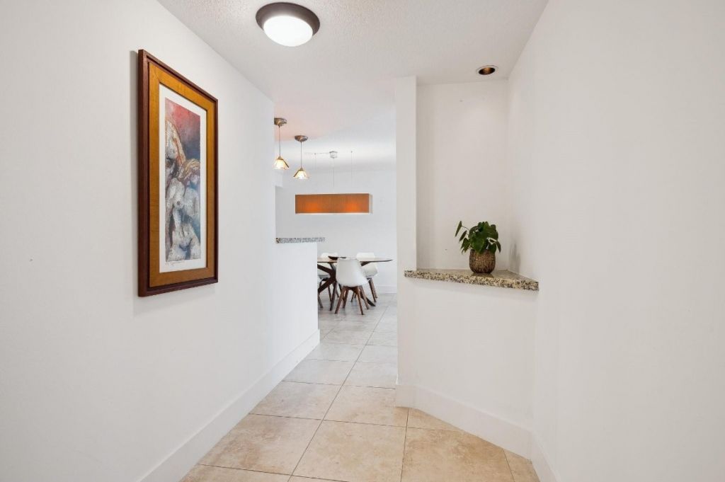 1170 N Federal Highway, Unit 311, Fort Lauderdale, FL 33304 Photo