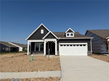 435 Caravel Court, Avon Lake, OH 44012