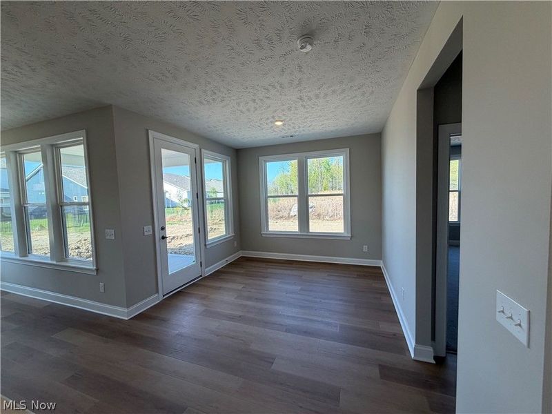 435 Caravel Court, Avon Lake, OH 44012 Photo 3