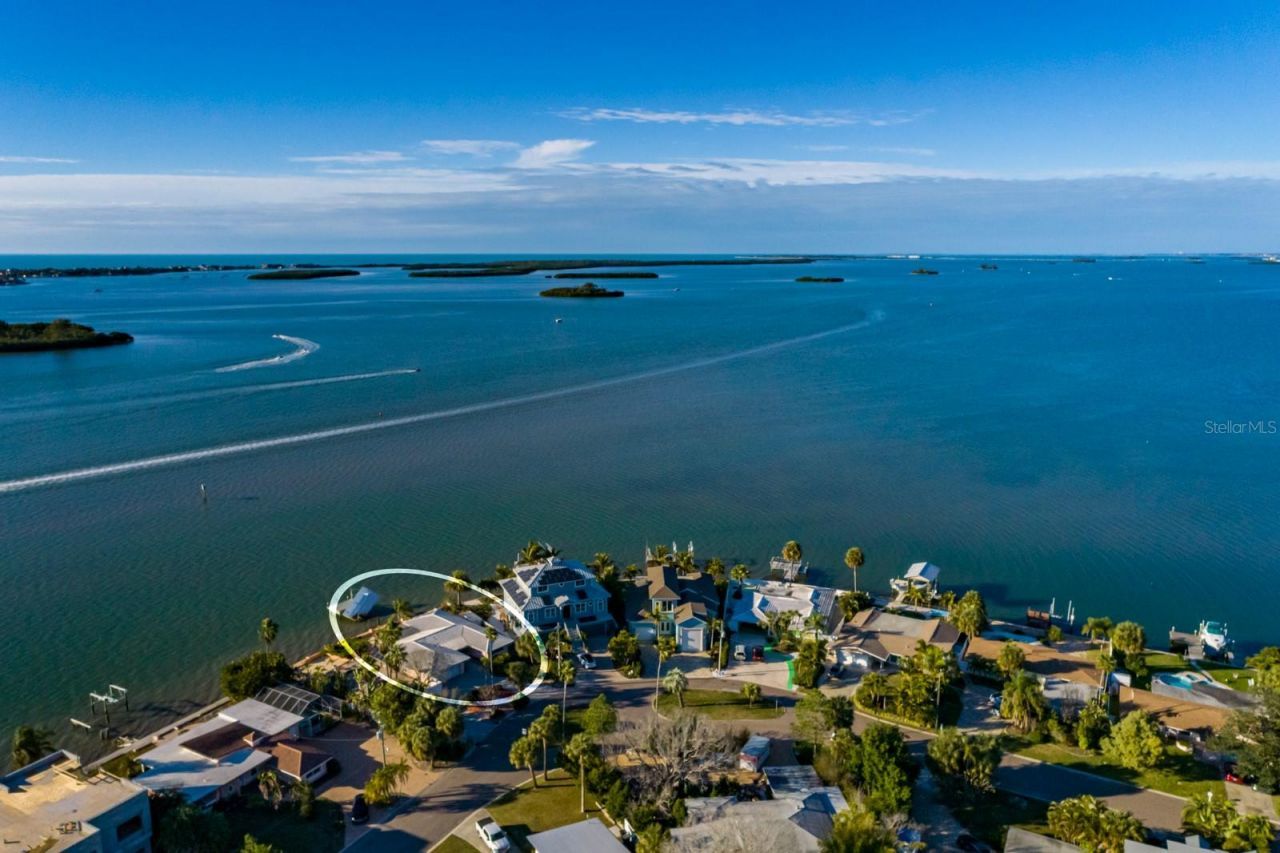 1844 Venetian Point Drive, Clearwater, FL 33755 Photo