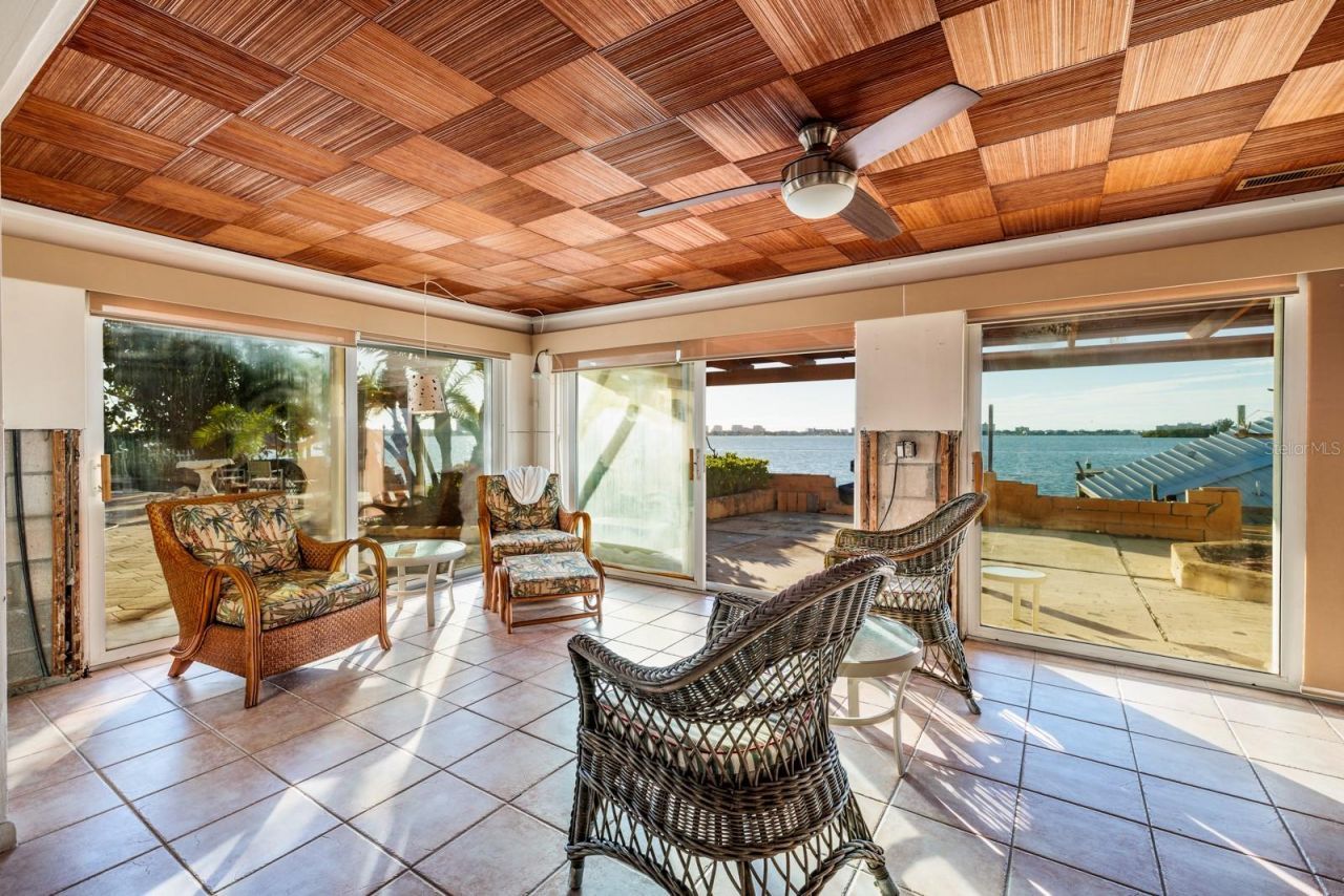 1844 Venetian Point Drive, Clearwater, FL 33755 Photo