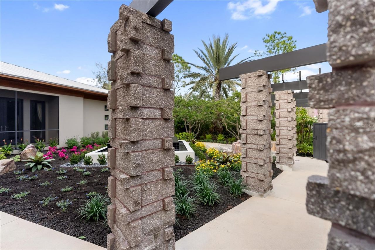 1804 N Lake Shore Drive, Sarasota, FL 34231 Photo