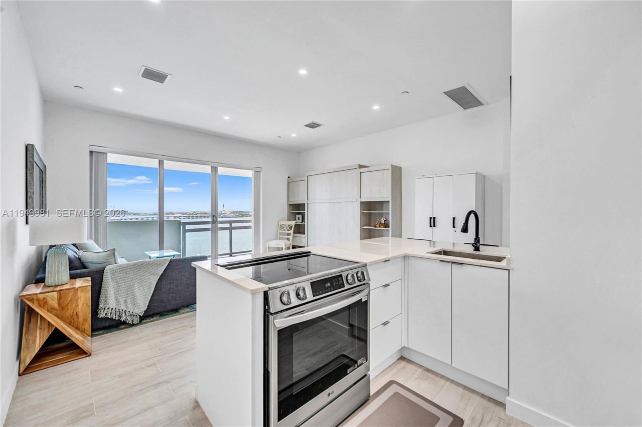 1500 Bay Rd , Unit 1536S, Miami Beach, FL 33139 Photo