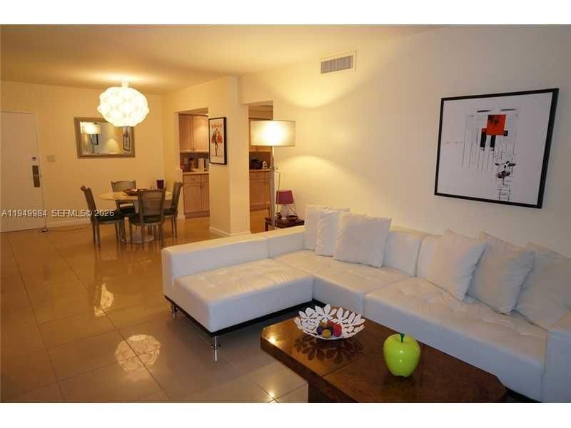 5600 Collins Ave, Unit 4P, Miami Beach, FL 33140 Photo