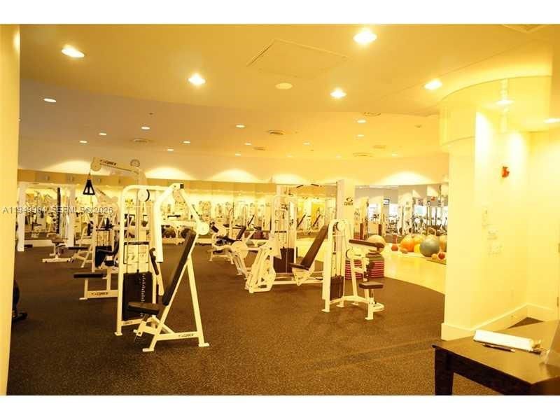 5600 Collins Ave, Unit 4P, Miami Beach, FL 33140 Photo