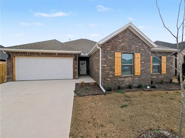 6907 High Meadow Boulevard, Bentonville, AR 72712