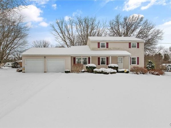 31 Broadview Drive, Oswego, NY 13126