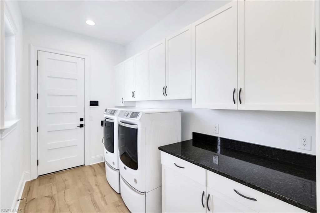 6273 Negril Isle Dr, Naples, FL 34113 Photo