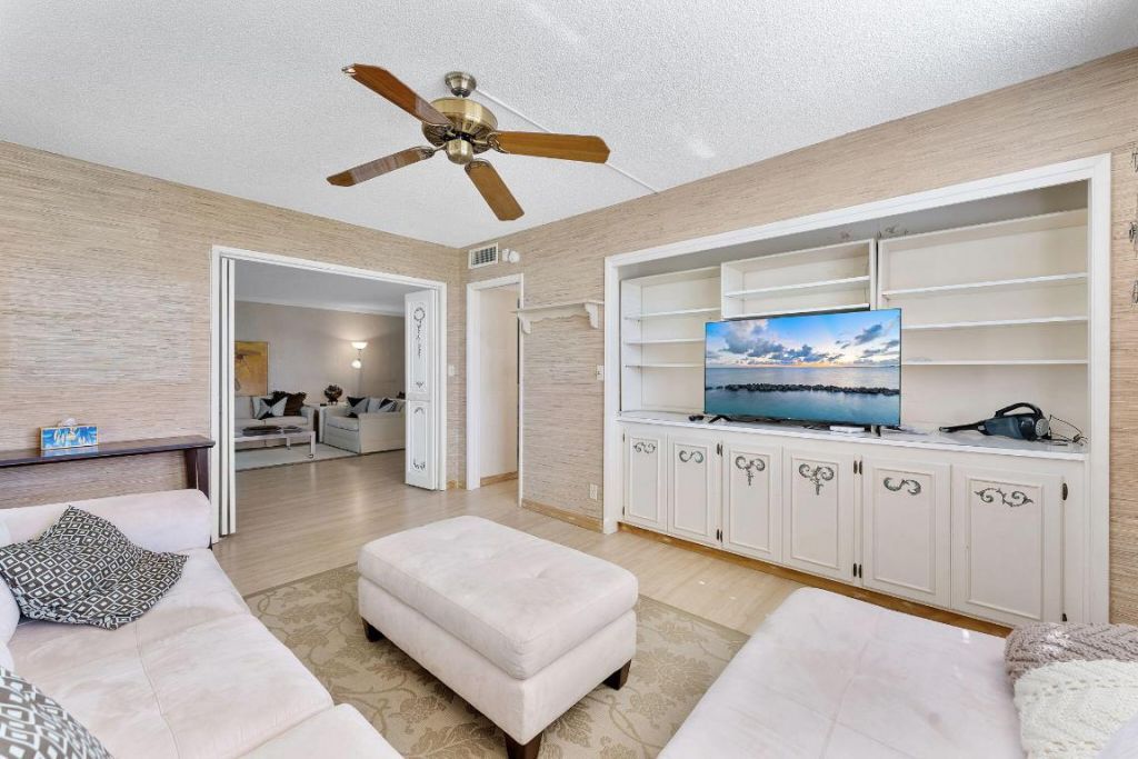 2681 S Course Drive, Unit 207, Pompano Beach, FL 33069 Photo