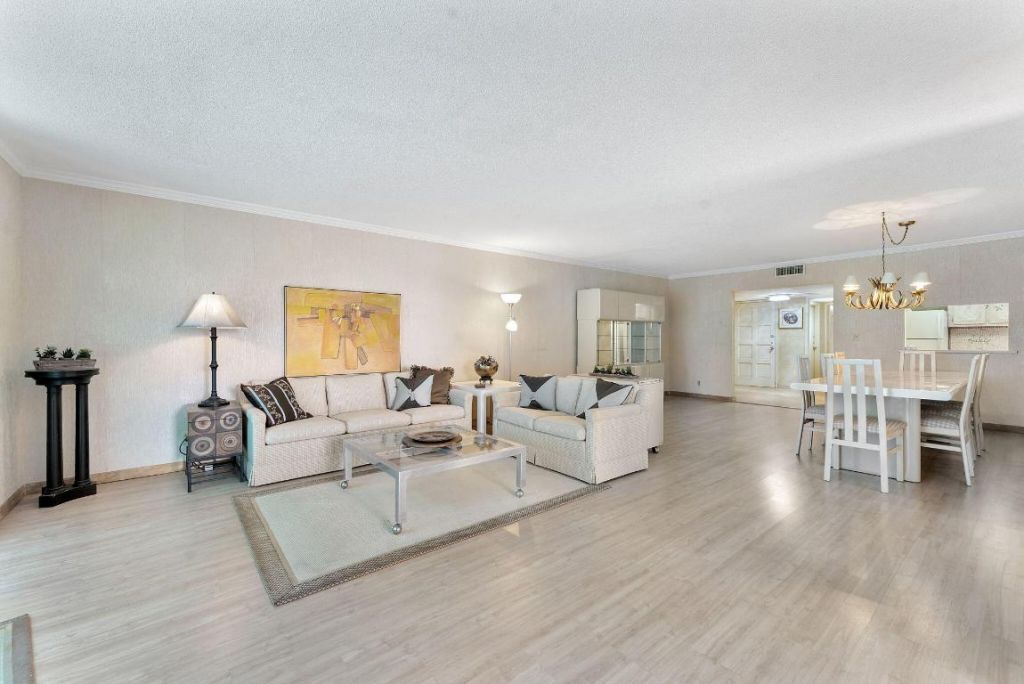 2681 S Course Drive, Unit 207, Pompano Beach, FL 33069 Photo