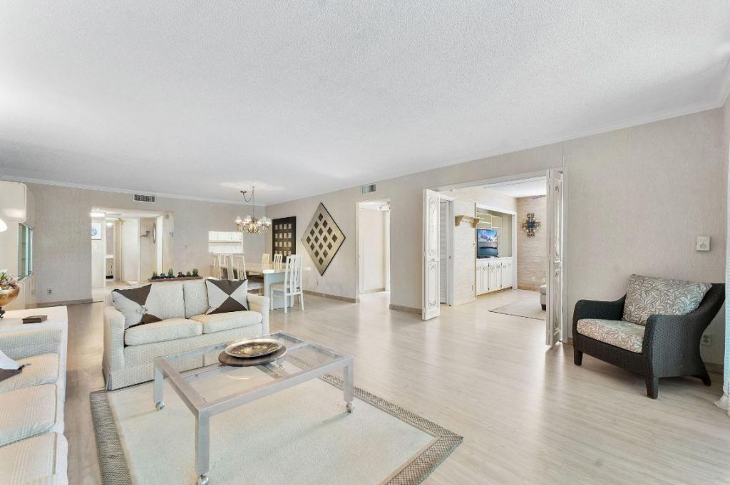 2681 S Course Drive, Unit 207, Pompano Beach, FL 33069 Photo