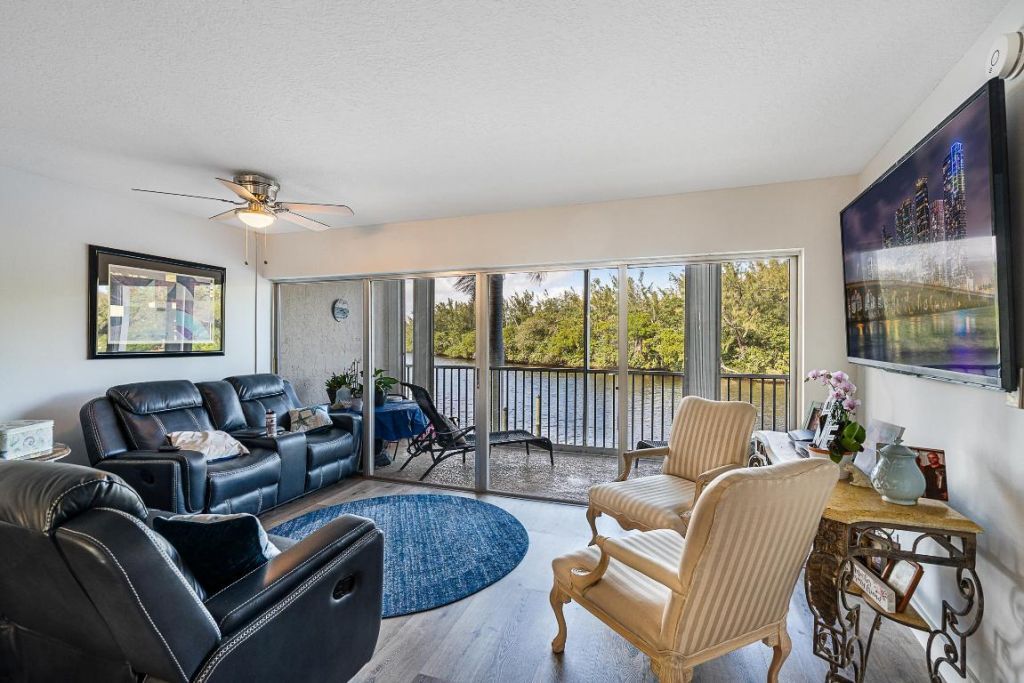 1537 E Hillsboro Boulevard, Unit 243, Deerfield Beach, FL 33441 Photo