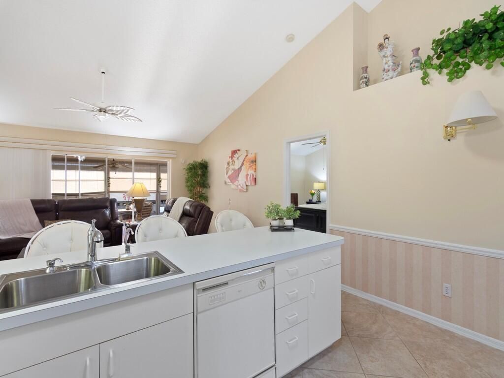 456 NW Casanova Circle, Port Saint Lucie, FL 34986 Photo