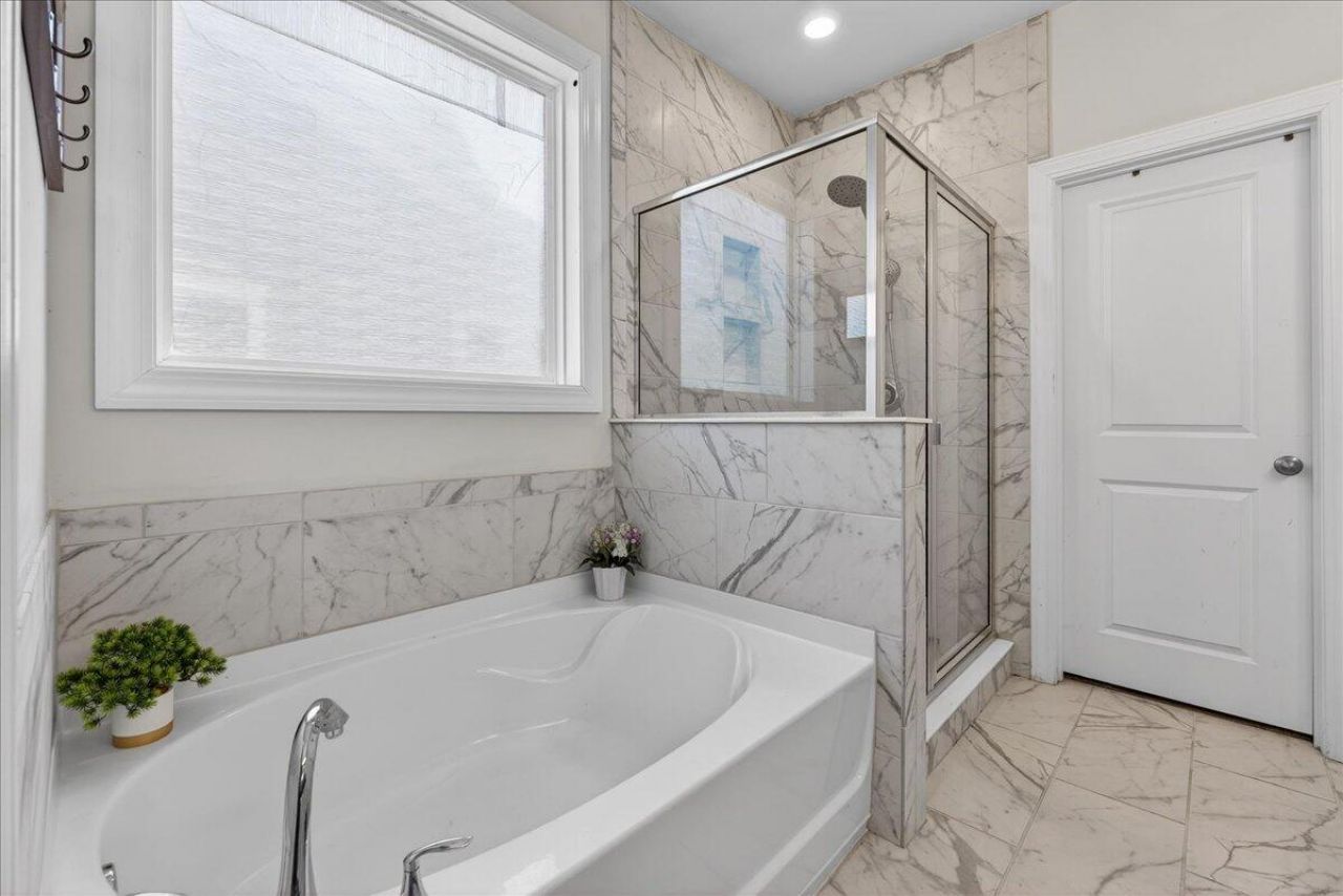 212 Shortmarsh Street Photo 17