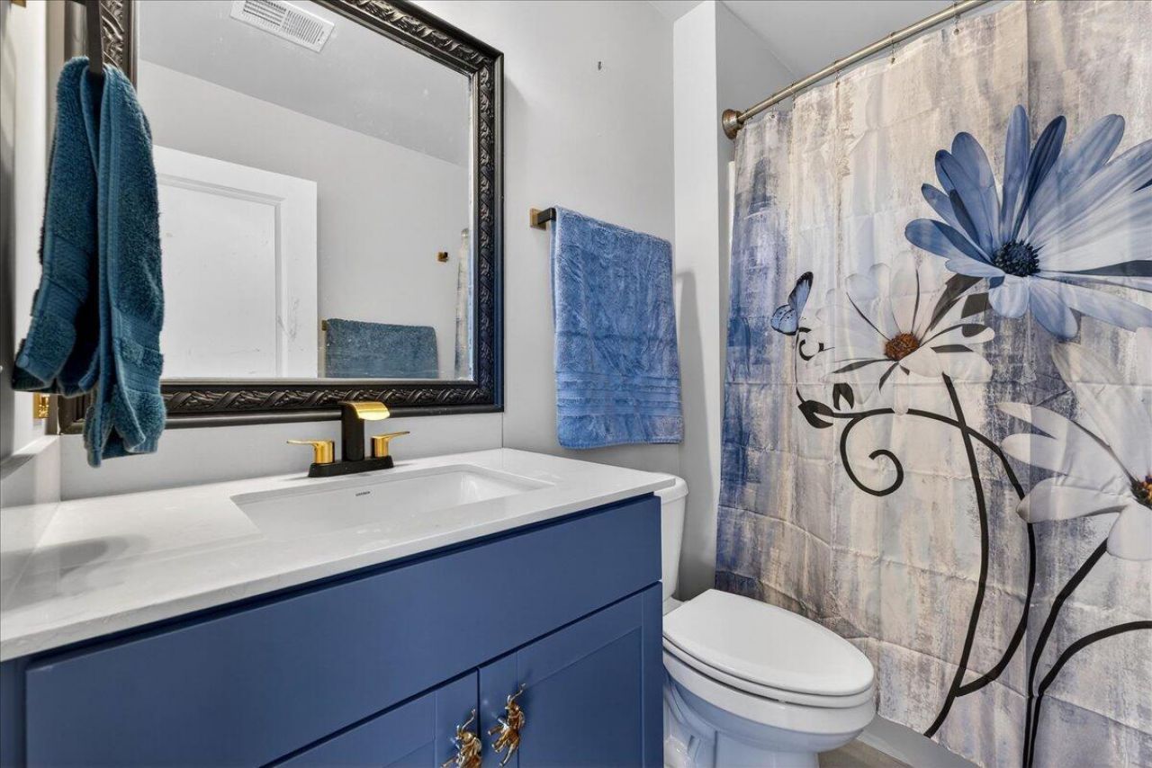 212 Shortmarsh Street Photo 21