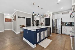 212 Shortmarsh Street photo 4