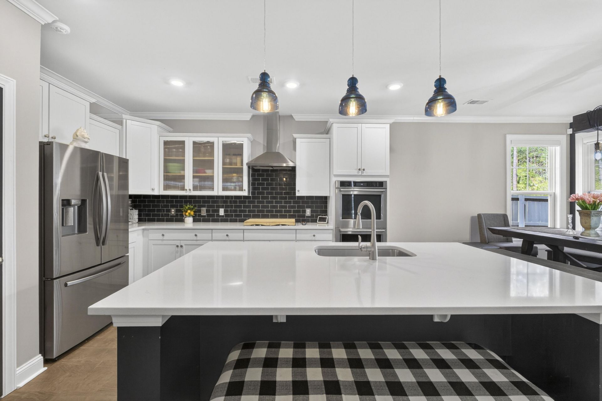 212 Shortmarsh Street Photo 9