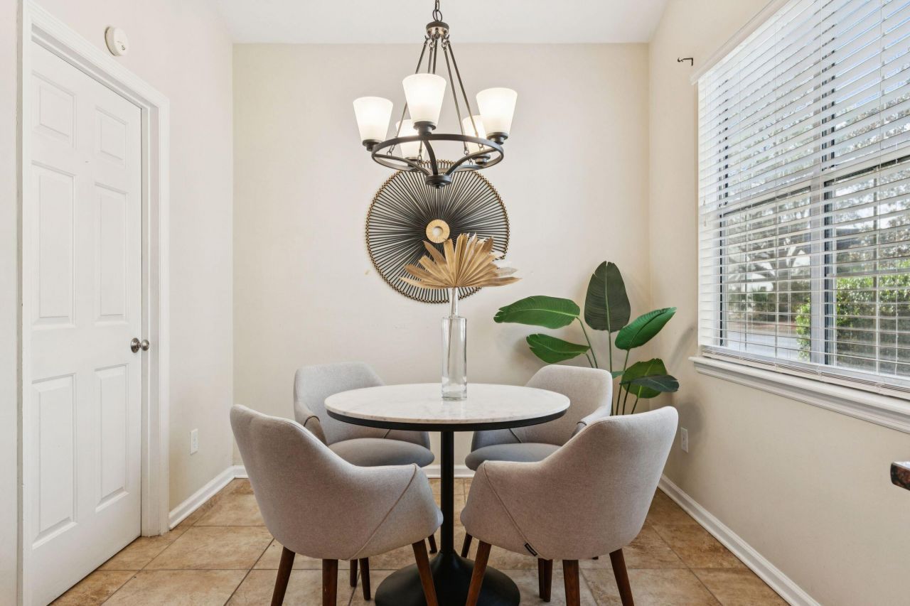 3261 Heathland Way Photo 12