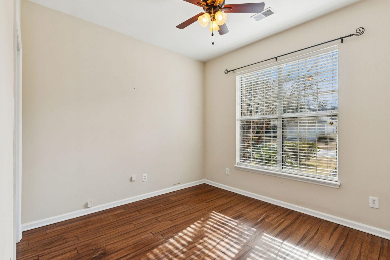 3261 Heathland Way Photo 22