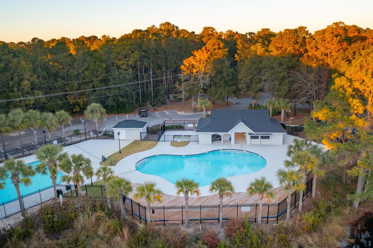 3261 Heathland Way Photo 32