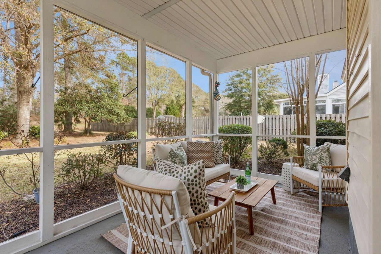 3261 Heathland Way Photo 7