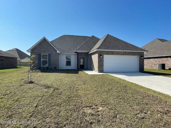 18 Eliza Lane, Long Beach, MS 39560