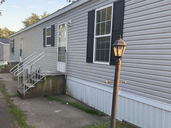 238 Dewey Street, Urbana, IL 61802