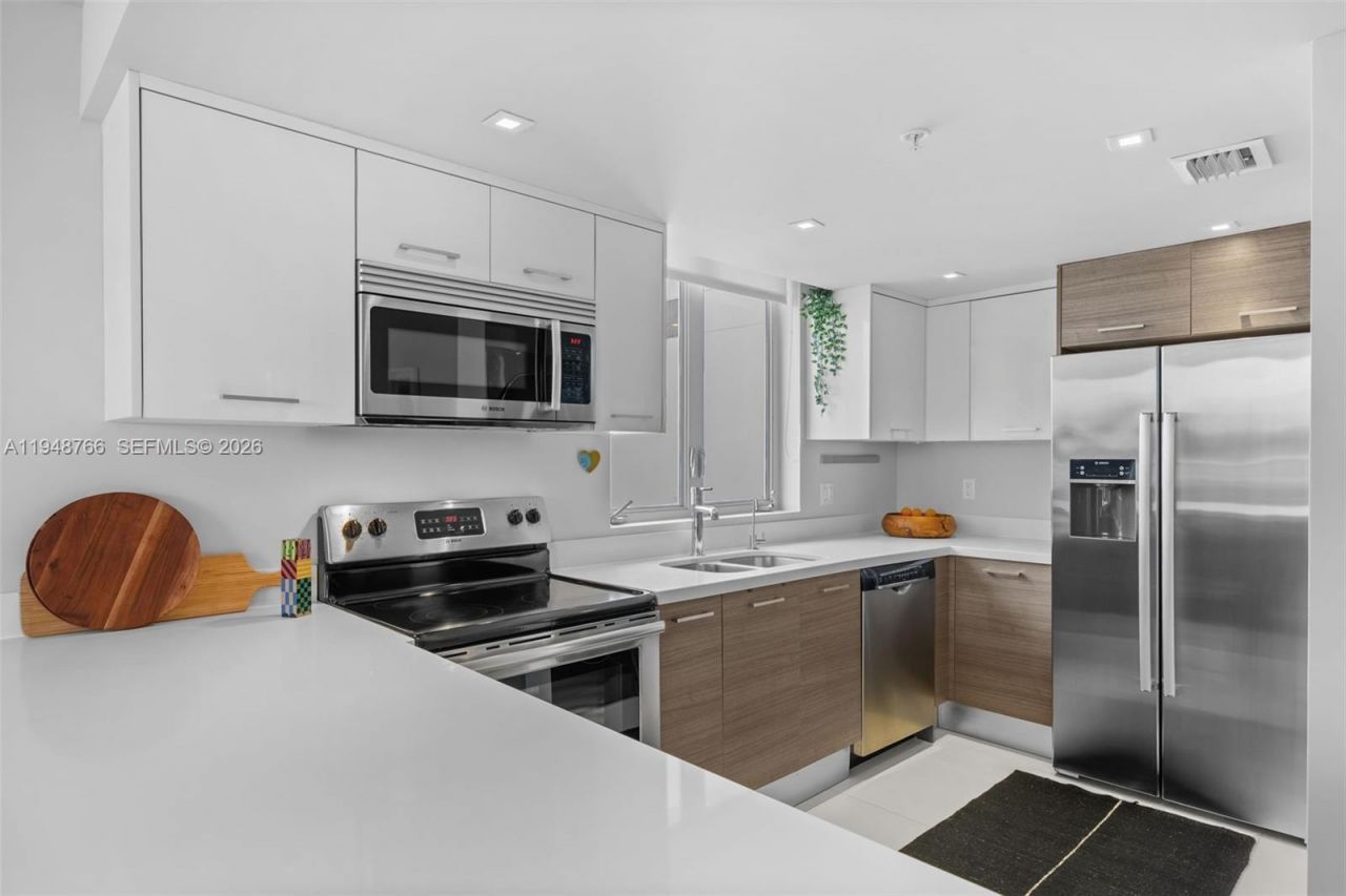 9901 E Bay Harbor Dr, Unit 601, Bay Harbor Islands, FL 33154 Photo