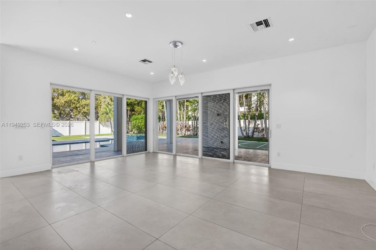 201 NE 6th St, Boca Raton, FL 33432 Photo