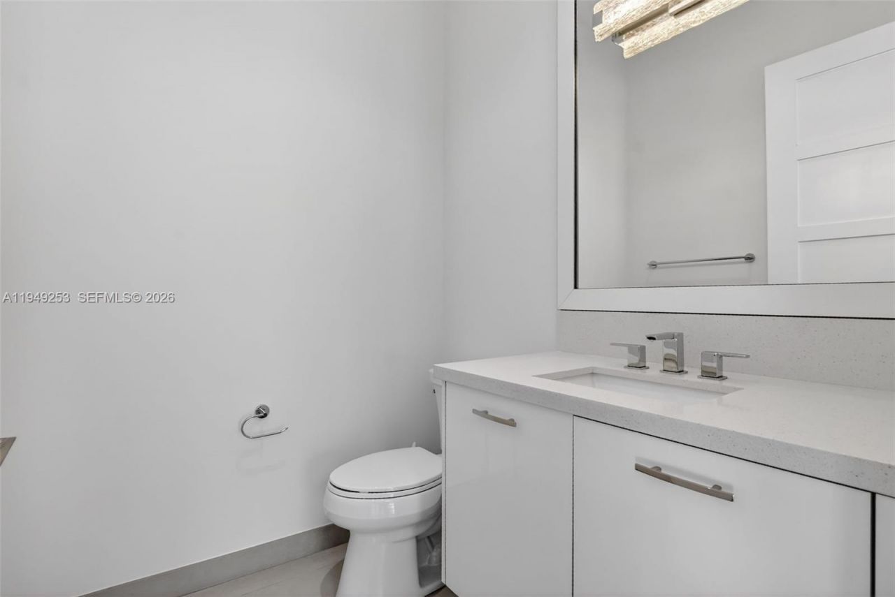 201 NE 6th St, Boca Raton, FL 33432 Photo