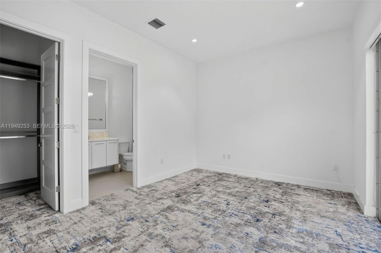 201 NE 6th St, Boca Raton, FL 33432 Photo