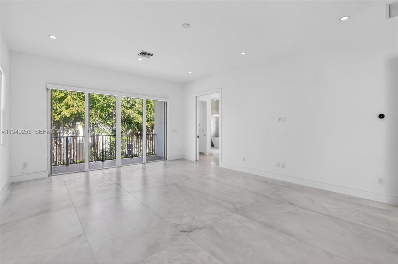 201 NE 6th St, Boca Raton, FL 33432 Photo