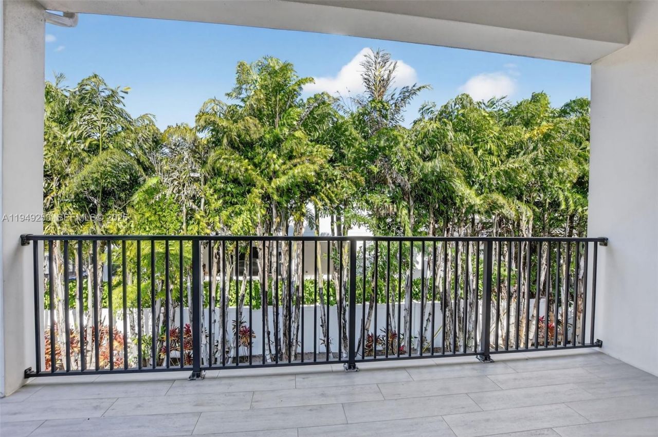 201 NE 6th St, Boca Raton, FL 33432 Photo