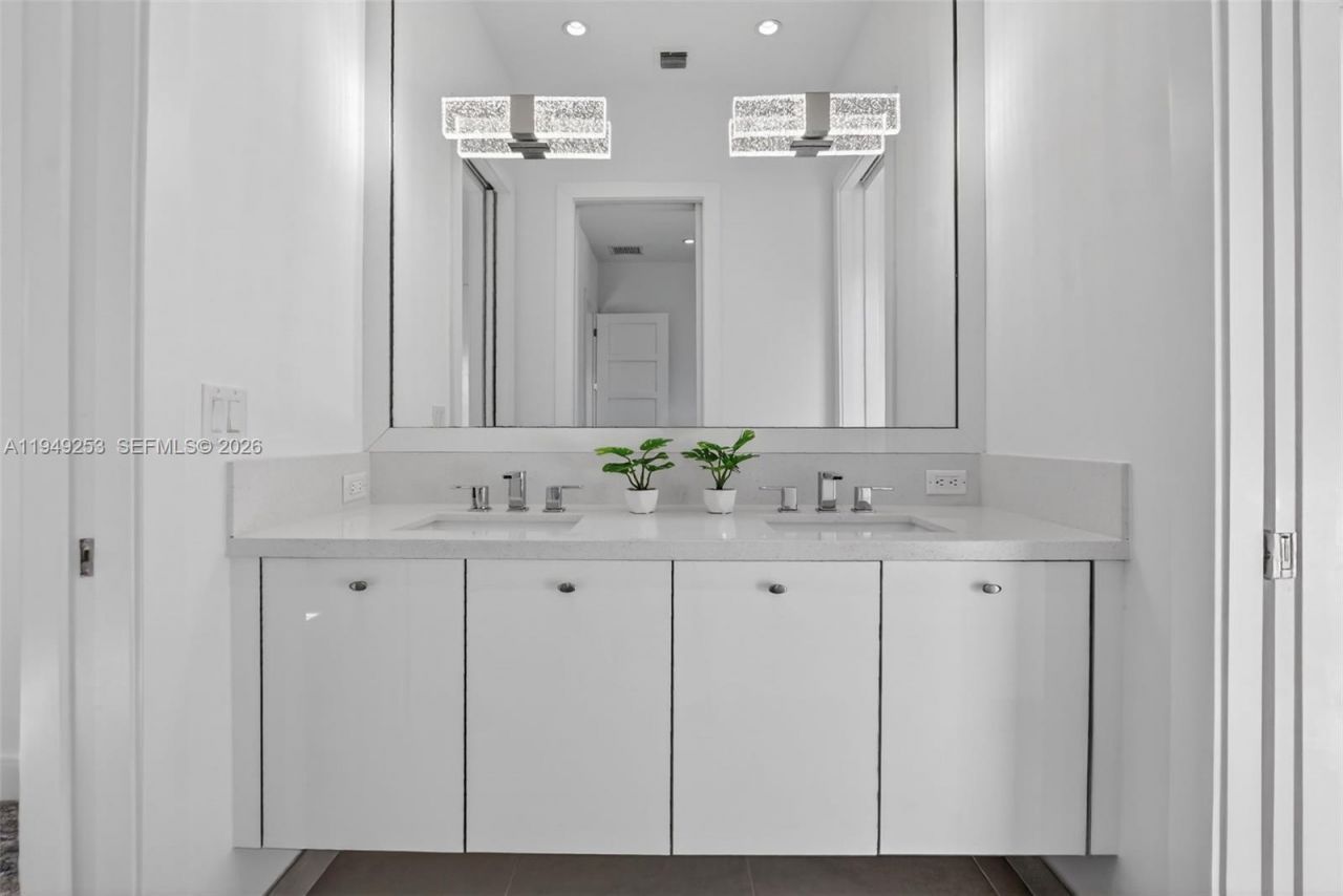 201 NE 6th St, Boca Raton, FL 33432 Photo